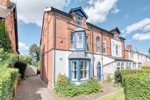 4 bedroom semi-detached house for sale - New Road, Aston Fields, Bromsgrove, B60 2LA