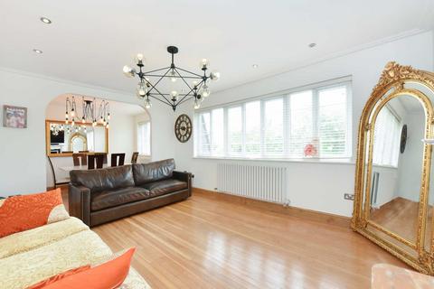 2 bedroom apartment for sale, Montpelier Road, Ealing
