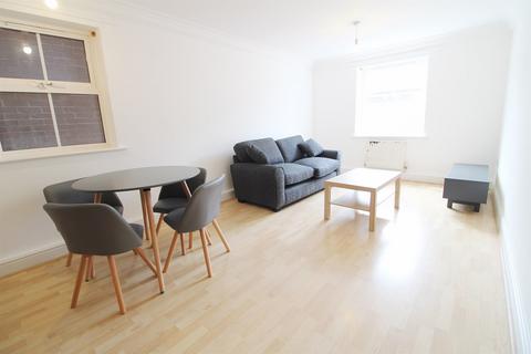 2 bedroom apartment to rent, Belmont Court, Vachel Road, Reading, RG1