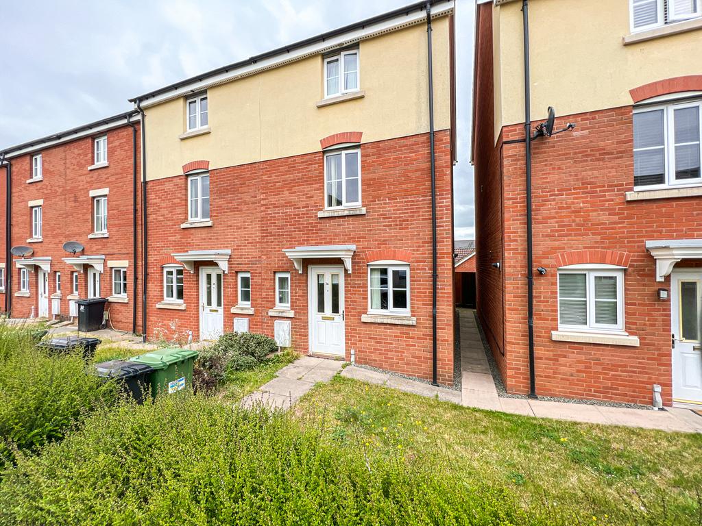 Staddlestone Circle, Saxon Gate, Hereford, Herefordshire 4 bed semi
