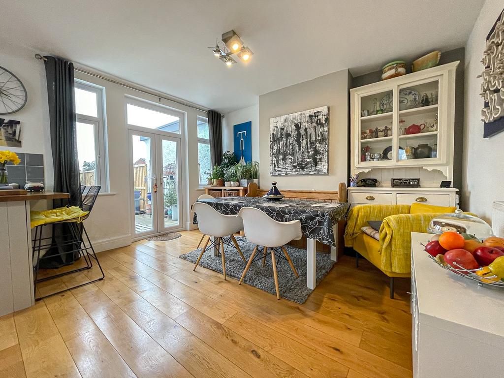 289 Ledbury Road   Dining room