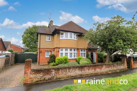 The Grange Cecil Crescent, Hatfield, AL10 0HF