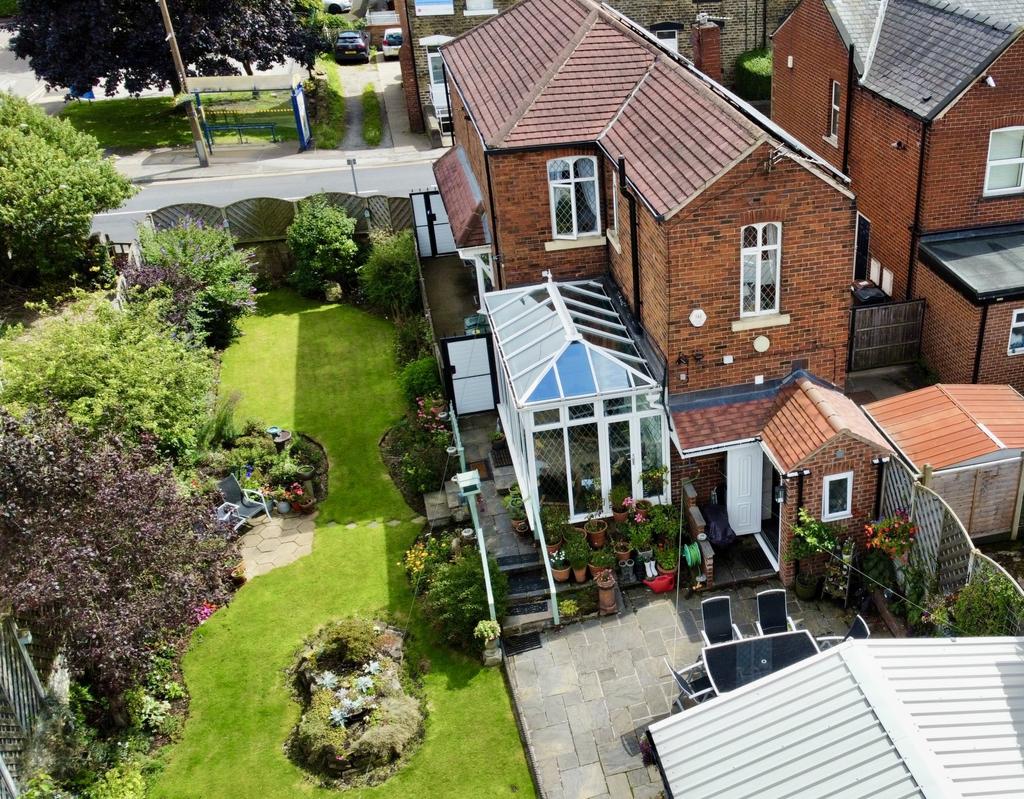 Church Street, Darton, Barnsley, S75 3 bed detached house £335,000
