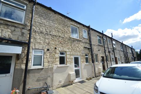 2 bedroom terraced house to rent, The Crescent, Micklefield