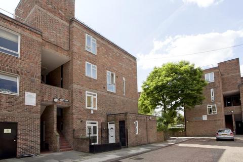 5 bedroom ground floor flat to rent, Mullet Gardens, Bethnal Green, E2