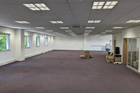 Office to rent, Albany House, 1 Omega Park, Alton, GU34 2QE