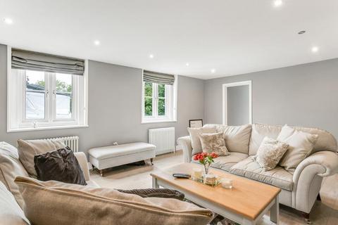 3 bedroom flat to rent, Holly Terrace, Highgate, N6