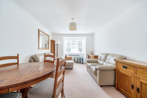 1 bedroom apartment for sale - Trimmers Field, Farnham, Surrey, GU9