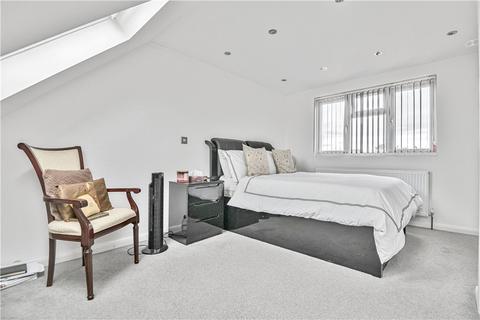 24 Roseheath Road, Hounslow, TW4 5HH