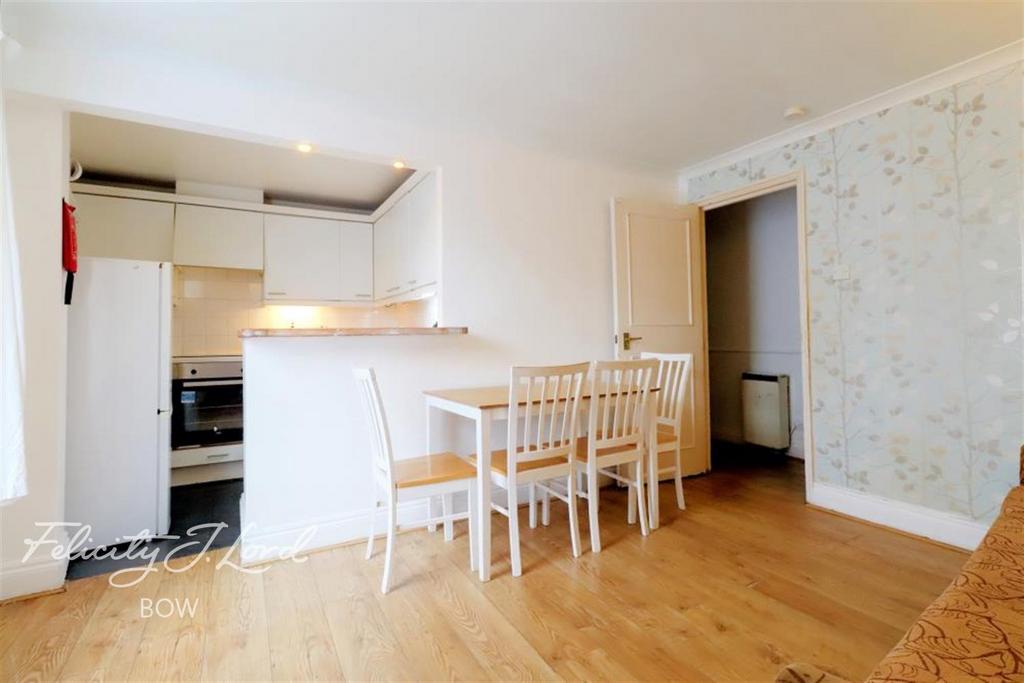Hayfield Passage, Stepney Green, E1 1 bed flat £1,499 pcm (£346 pw)