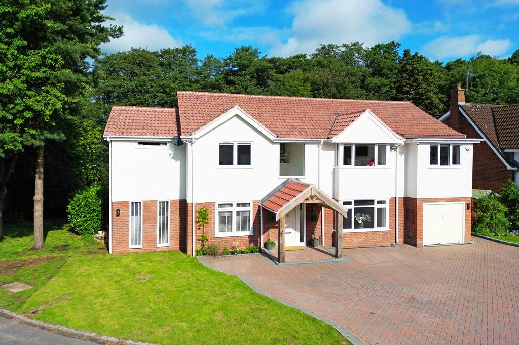 Apsley Grove, Dorridge, B93 5 bed detached house for sale £1,250,000