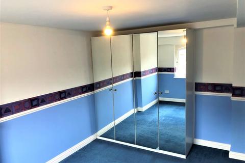2 bedroom flat to rent, Rowes Warehouse