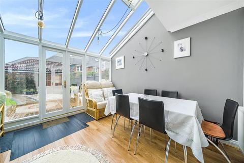 undefined, Darwin Close, Medbourne, Milton Keynes, Buckinghamshire, MK5