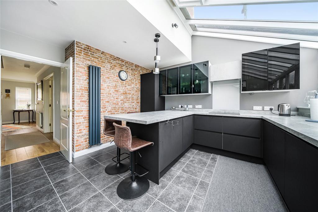 Kitchen/Breakfast