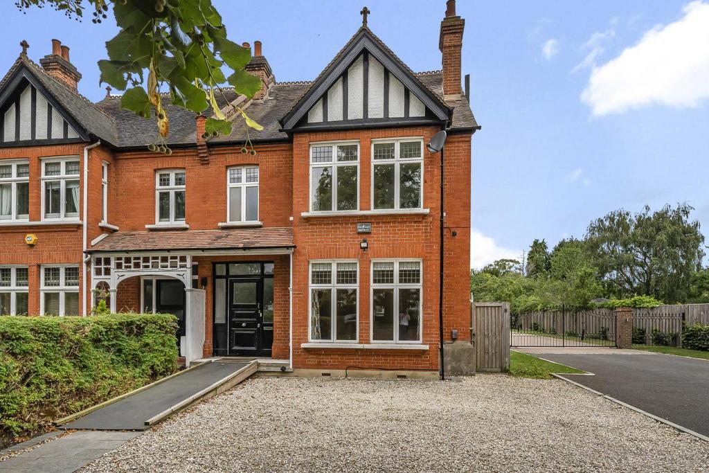 Kings Hall Road, Beckenham 4 bed semidetached house £1,250,000