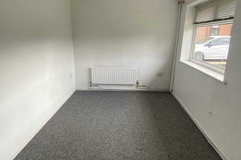 1 Duchess Park Close, Shaw, Oldham, OL2 7YN