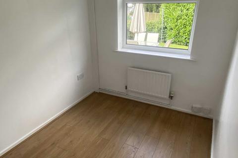 1 Duchess Park Close, Shaw, Oldham, OL2 7YN