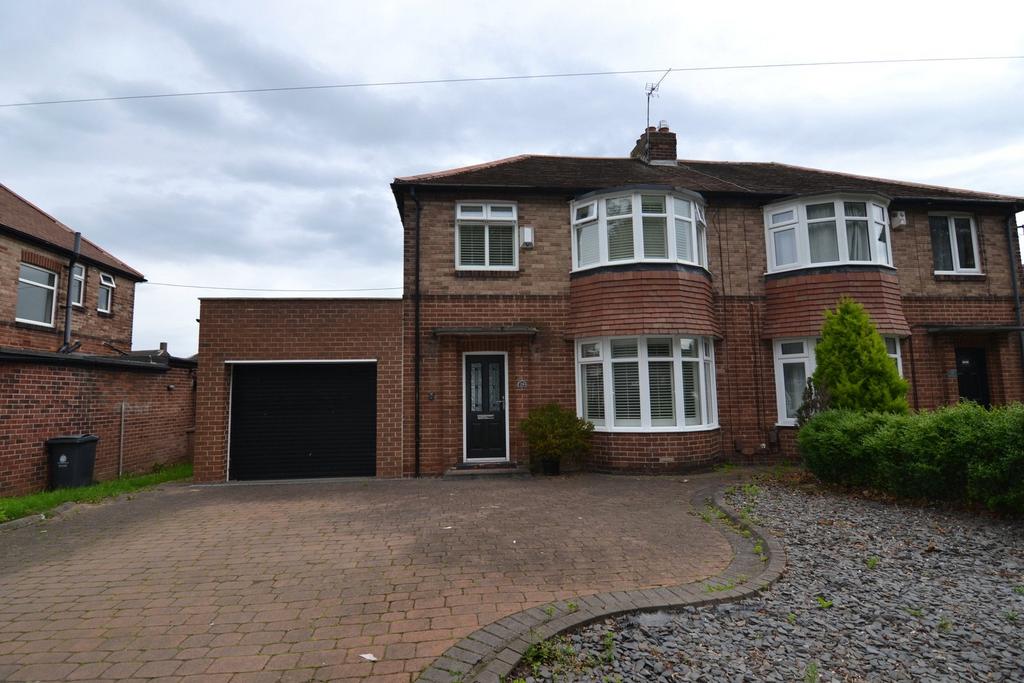 Gardens, Whitley Bay, NE25 3 bed semidetached house £1,300