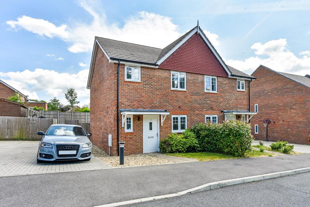 Nelson Drive, Medstead, Alton, Hampshire 2 bed house for sale £150,000