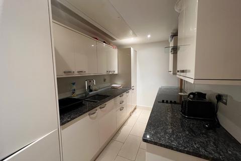 3 bedroom apartment to rent, Balmoral Apartments,  Praed Street, London