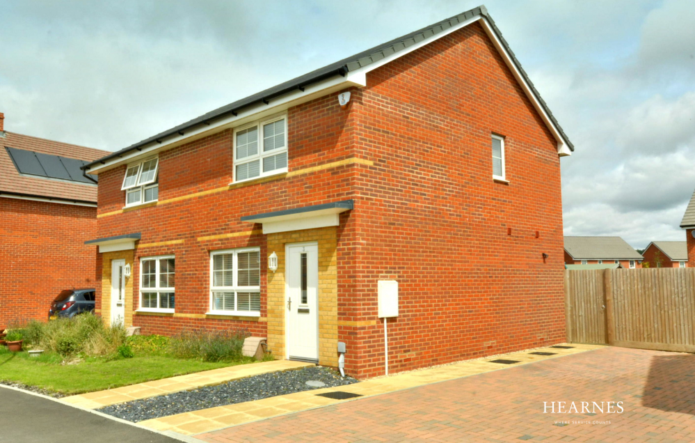 3 Cole Street, Wimborne, Dorset, BH21 2FY 2 bed semidetached house for