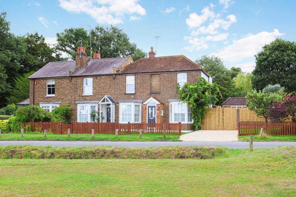 West End Lane, Esher, Surrey, KT10 3 bed end of terrace house for sale £1,500,000