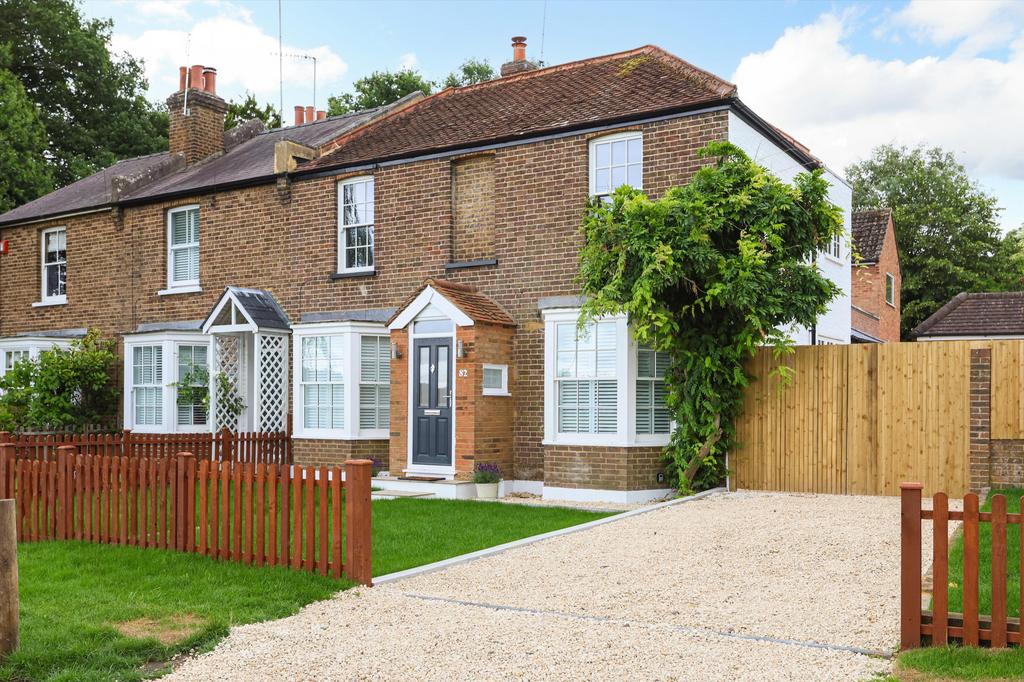 West End Lane, Esher, Surrey, KT10 3 bed end of terrace house for sale £1,295,000
