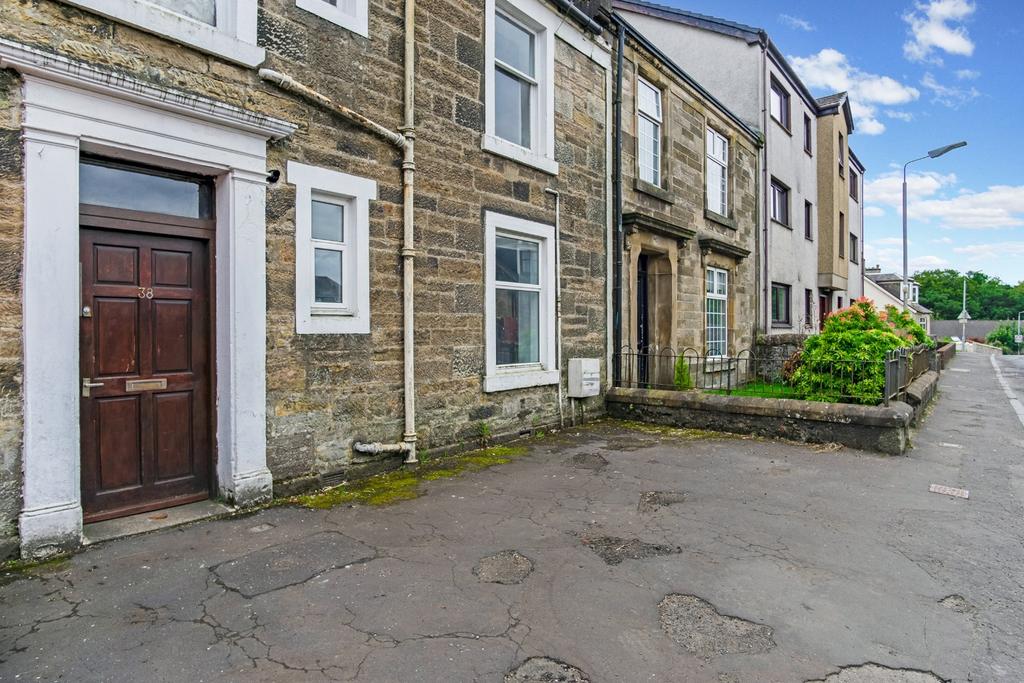 Sharon Street, Dalry, Ayrshire, KA24 1 bed flat £425 pcm (£98 pw)