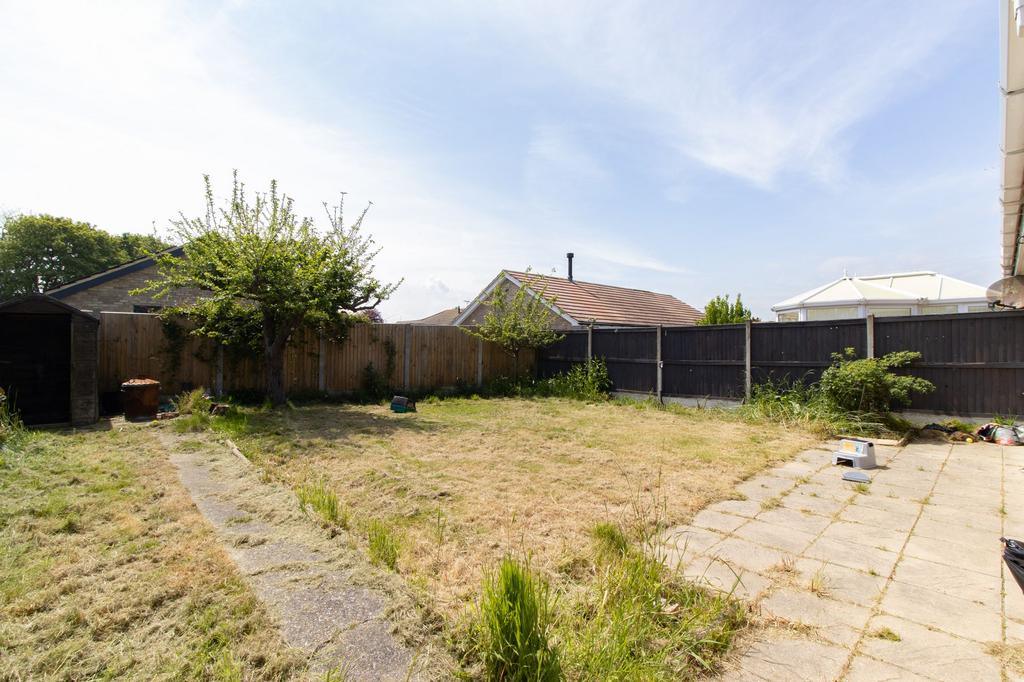 Grenville Way, Broadstairs, CT10 2 bed semidetached bungalow for sale £325,000