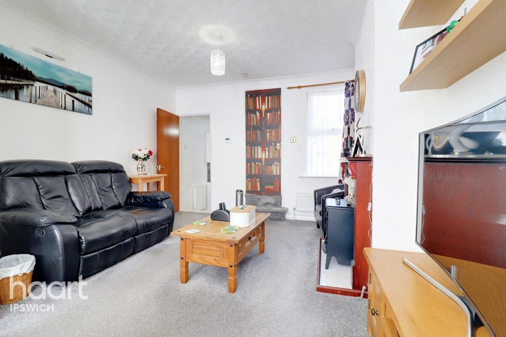 Kingston Road, Ipswich 3 bed terraced house for sale £190,000