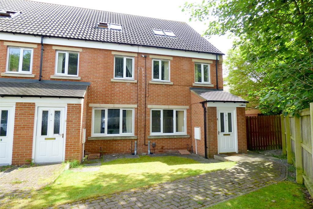 Sanderson Villas, St James Village 3 bed townhouse for sale £170,000