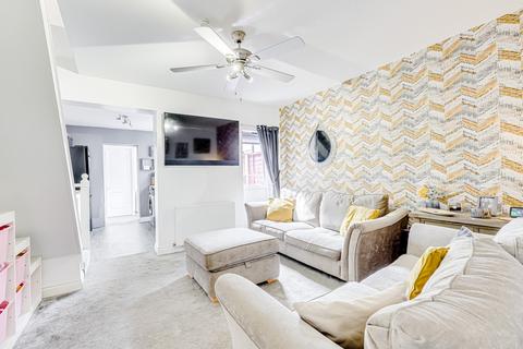 11 Wallace Street, Shoeburyness, Southend-on-sea, SS3 9BQ