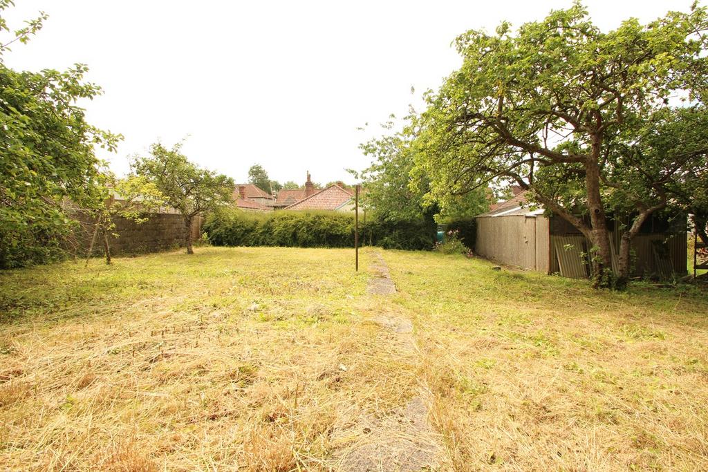 Whitstone Road, Shepton Mallet, BA4 2 bed detached bungalow for sale