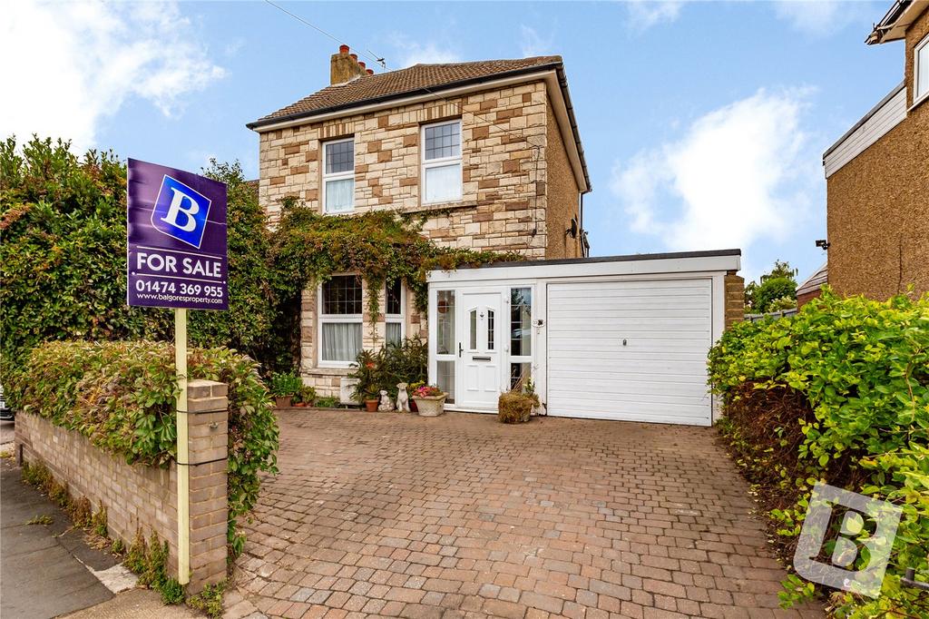 Sun Lane, Gravesend, Kent, DA12 3 bed detached house for sale £400,000