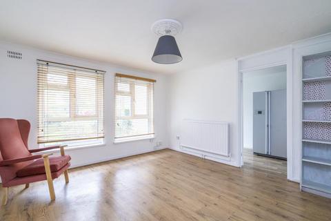 2 bedroom apartment for sale, Cheriton Close, Ealing