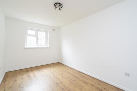 8 Cheriton Close, London, W5 1TR