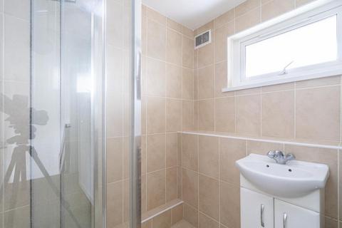 8 Cheriton Close, London, W5 1TR