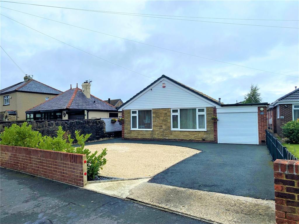 Westfield Lane, Scholes, Cleckheaton, BD19 3 bed bungalow for sale £325,000