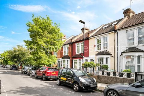 168 Roslyn Road, London, N15 5JJ