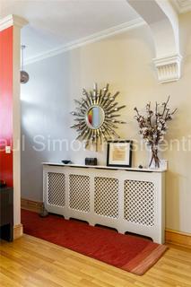 168 Roslyn Road, London, N15 5JJ