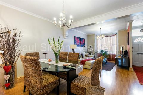 168 Roslyn Road, London, N15 5JJ