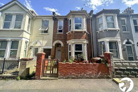 3 bedroom terraced house for sale, Boundary Road, Chatham, Kent, ME4