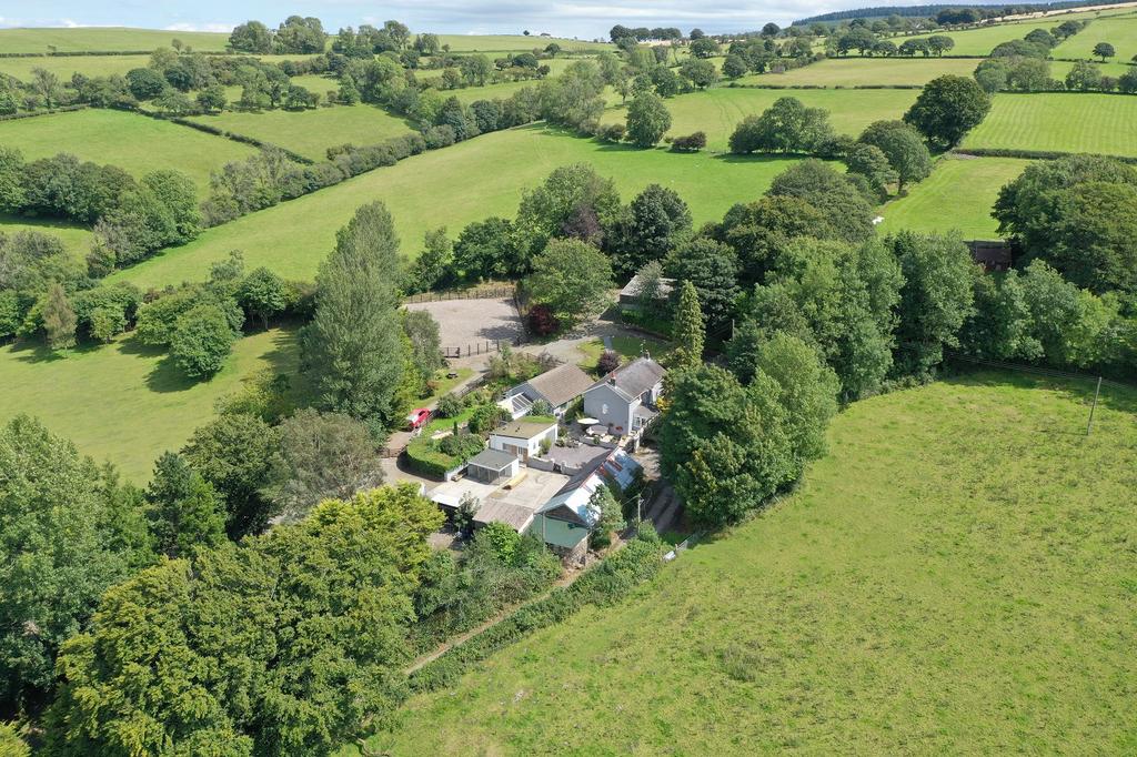 Llanllwni, Pencader, Carmarthenshire. 5 bed property with land for sale