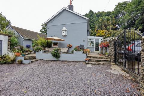 5 bedroom property with land for sale, Llanllwni, Pencader, Carmarthenshire.