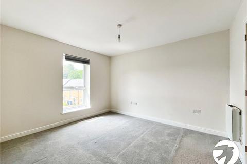 2 bedroom flat for sale, Lywood Drive, Sittingbourne, Kent, ME10