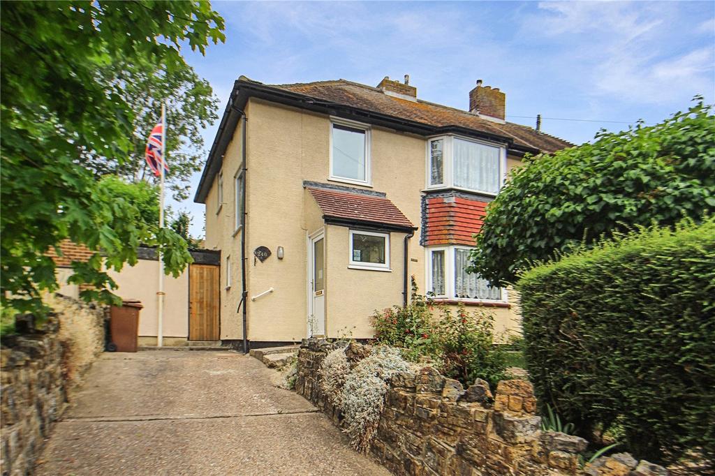 Chatham, Kent ME5 3 bed semidetached house for sale £310,000