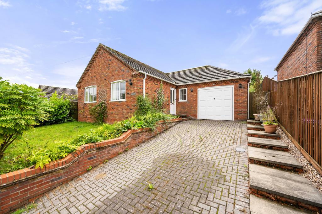 Blacksmiths Lane, East Keal, PE23 2 bed detached bungalow for sale £