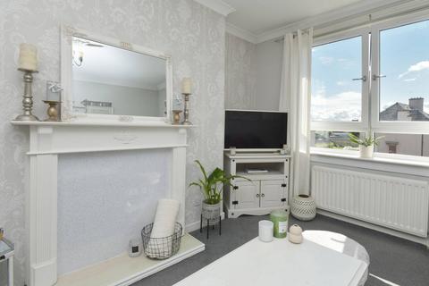 7/6 Loganlea Road, Edinburgh, EH7 6NL