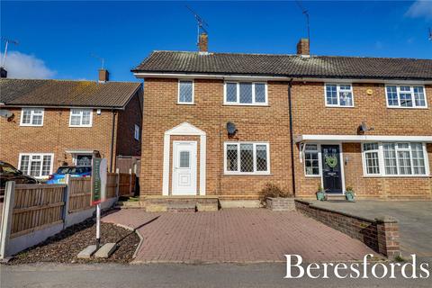 2 bedroom semi-detached house to rent, Pondfield Lane, CM13