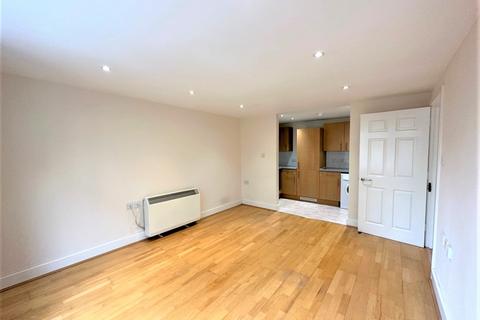 1 bedroom apartment to rent, Brockway House, Holloway Road, N7